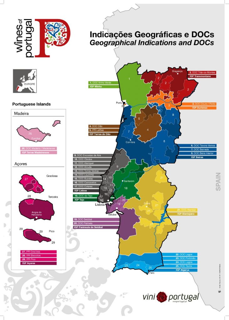 La variedad de vinos que se producen en Portugal es tan rica como reconocida. A las tresprincipales zonas vinícolas en el portugal continental hay que añadir los exclusivos vinos de las islas de Madeira y las Azores.